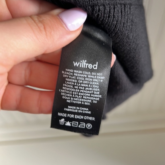 Wilfred Aritzia Black Cyprie Merino Wool Sweater - Picture 6 of 6